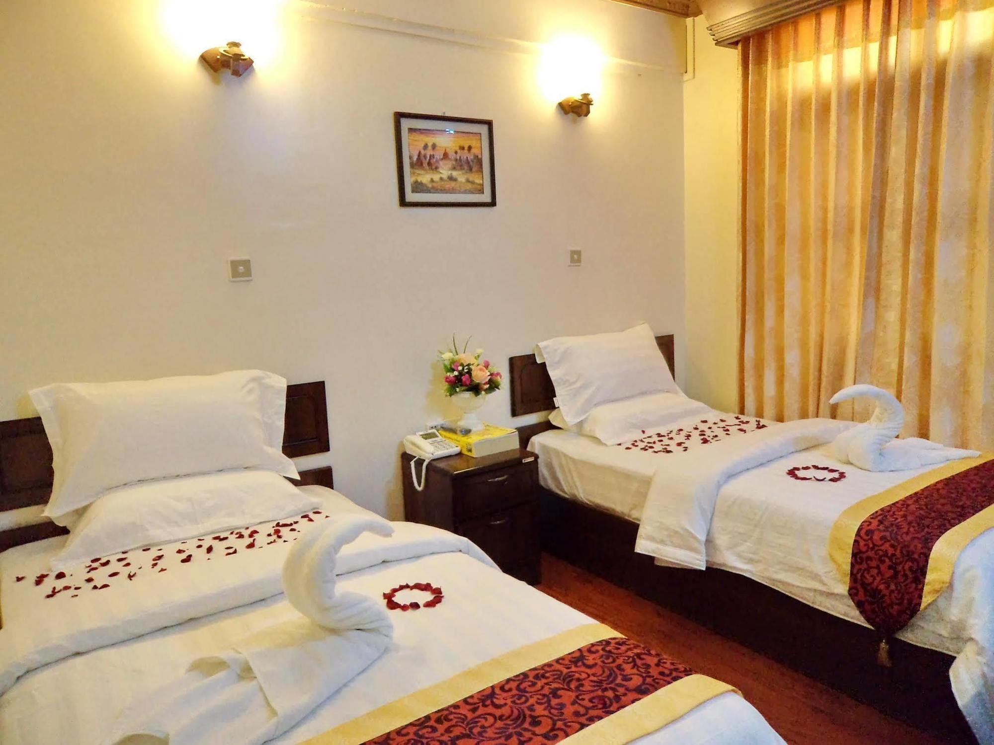 Hotel Sahara Mandalay Eksteriør bilde